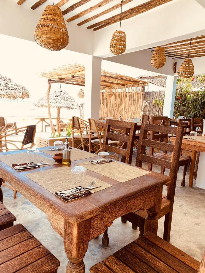 Helwas Zanzibar Beach Hotel Bwejuu Eksteriør billede