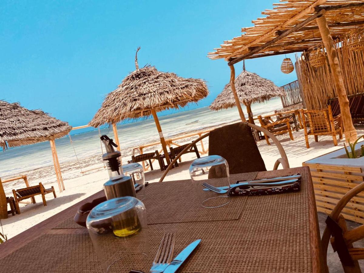 Helwas Zanzibar Beach Hotel Bwejuu Eksteriør billede