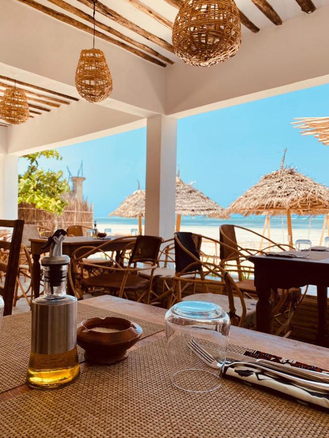 Helwas Zanzibar Beach Hotel Bwejuu Eksteriør billede
