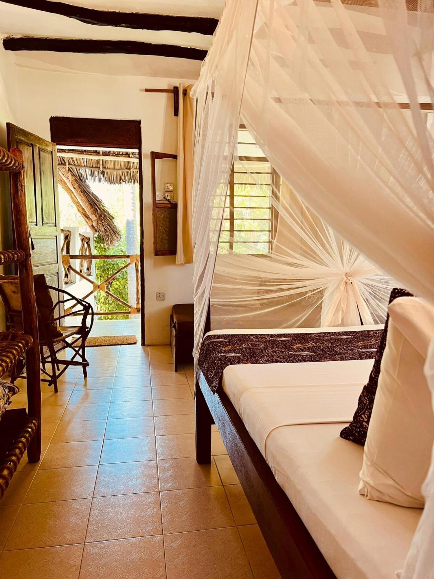 Helwas Zanzibar Beach Hotel Bwejuu Eksteriør billede