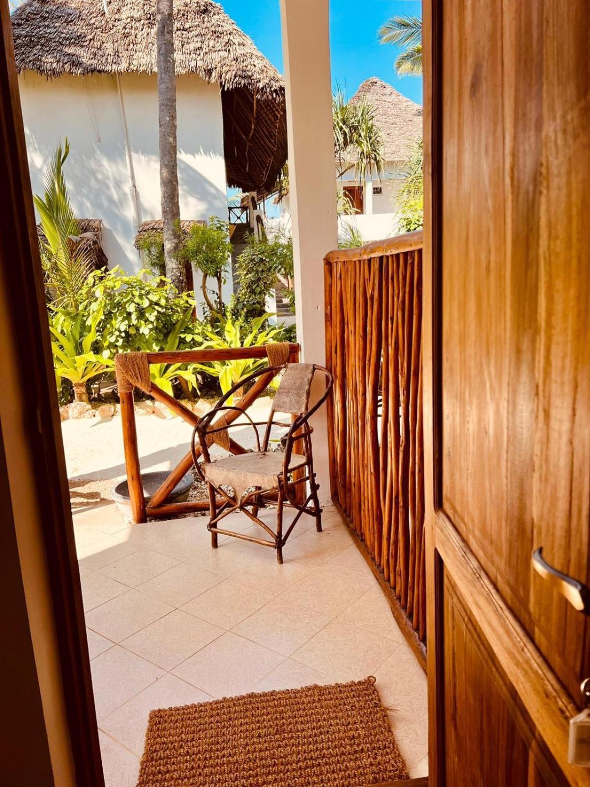 Helwas Zanzibar Beach Hotel Bwejuu Eksteriør billede
