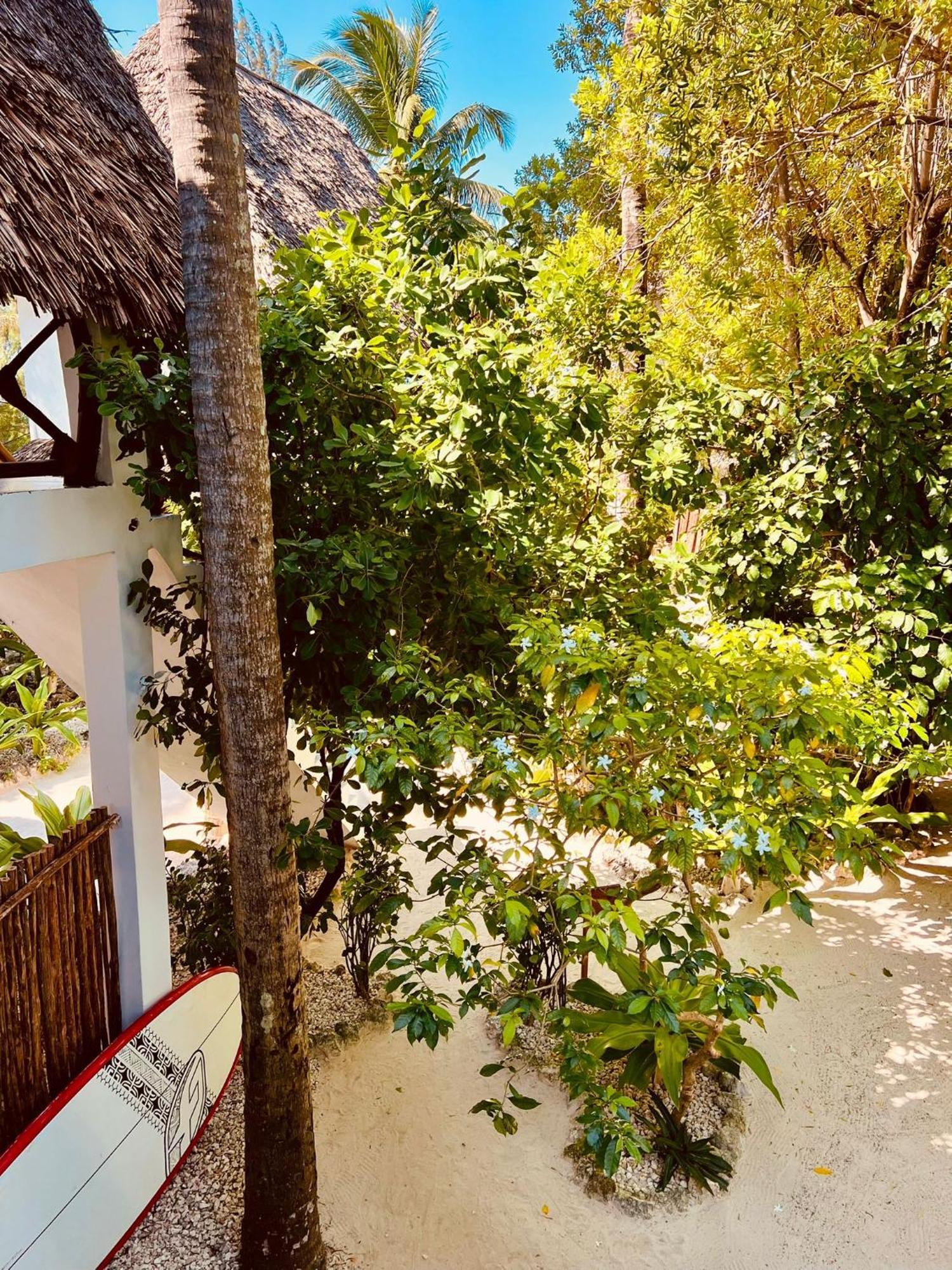 Helwas Zanzibar Beach Hotel Bwejuu Eksteriør billede