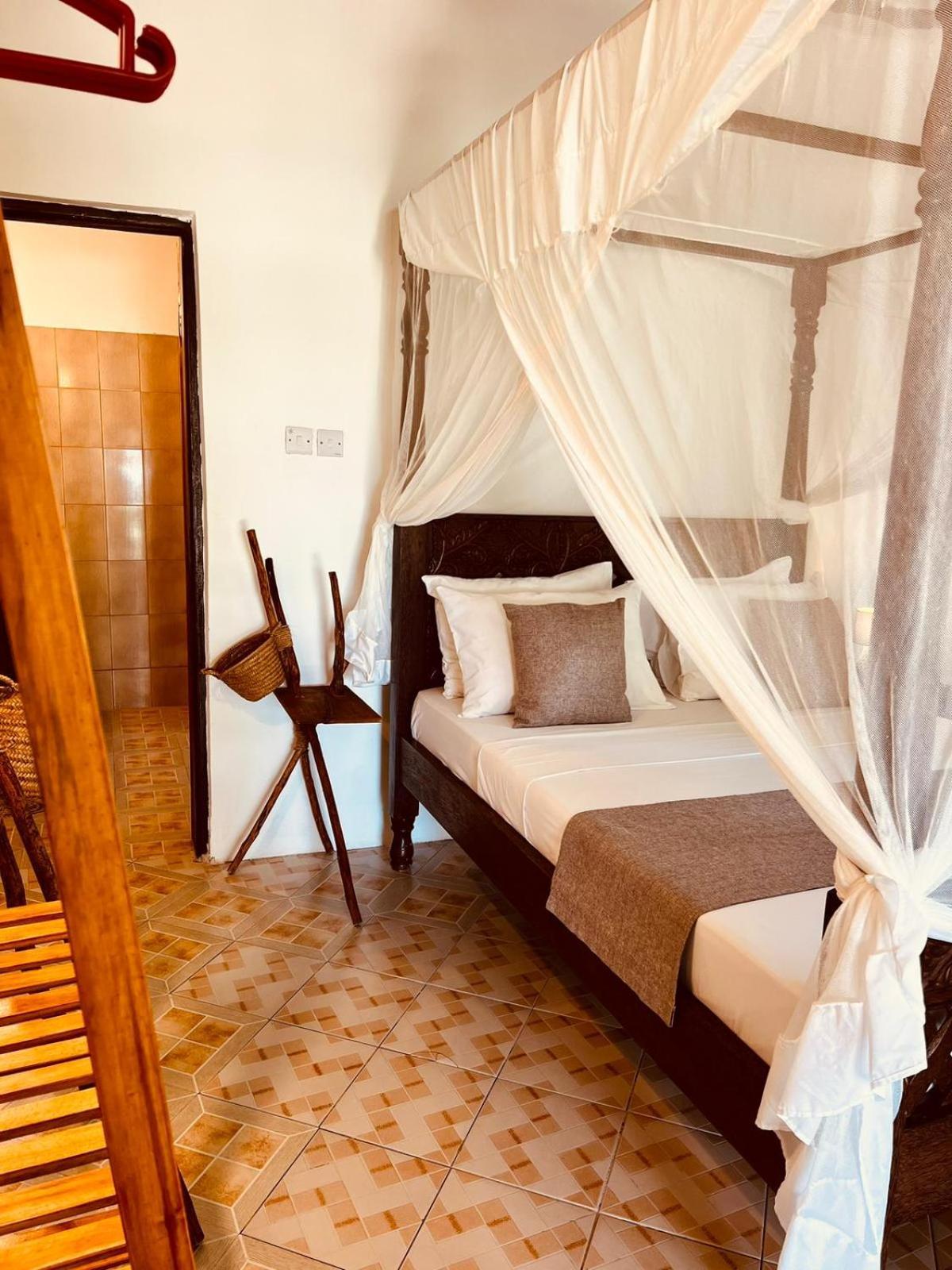 Helwas Zanzibar Beach Hotel Bwejuu Eksteriør billede